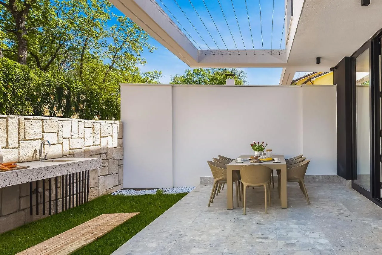 Luxury Villa Ole With Pool Kostrena